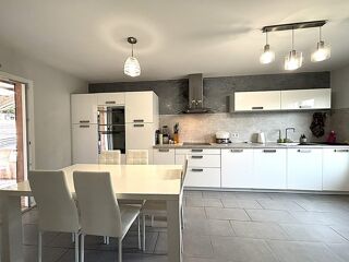  Villa à vendre 8 pièces 170 m²
