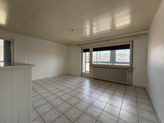 Appartement à louer 4 pièces 80 m²