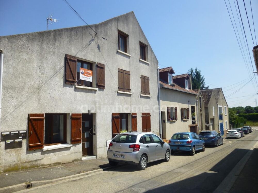 Location Appartement Appartement studio loué meublé de 23 m2 à Carrières sous Poissy au prix de 656 euros C.C. par mois Carrieres sous poissy
