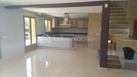   Superbe maison moderne de 195 m� sur terrain de 3300 m� Maison - 7 pi�ce(s) - 195 m�