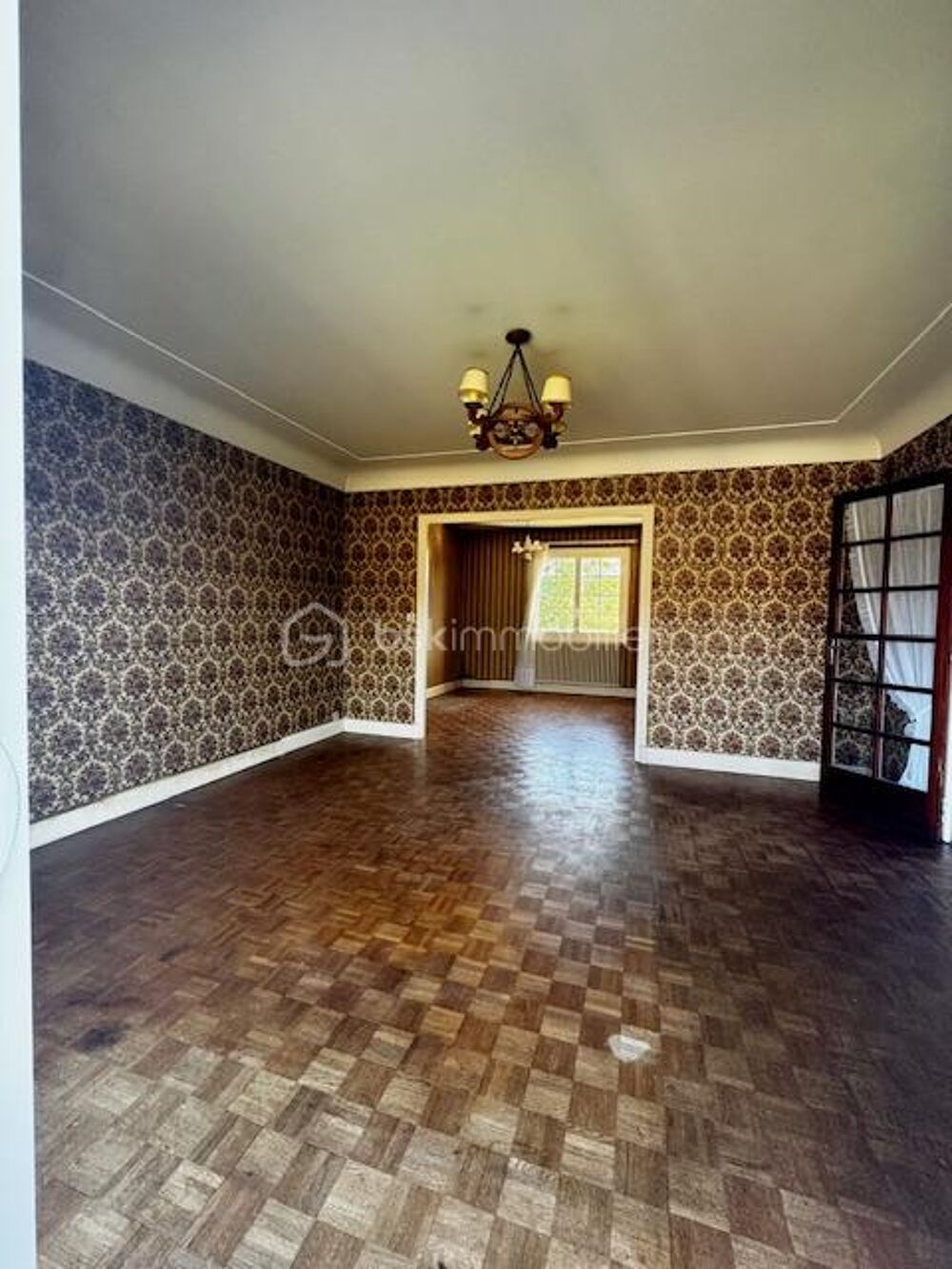 ? Maison familiale avec dépendances et fort potentiel 8KM de MANSLES