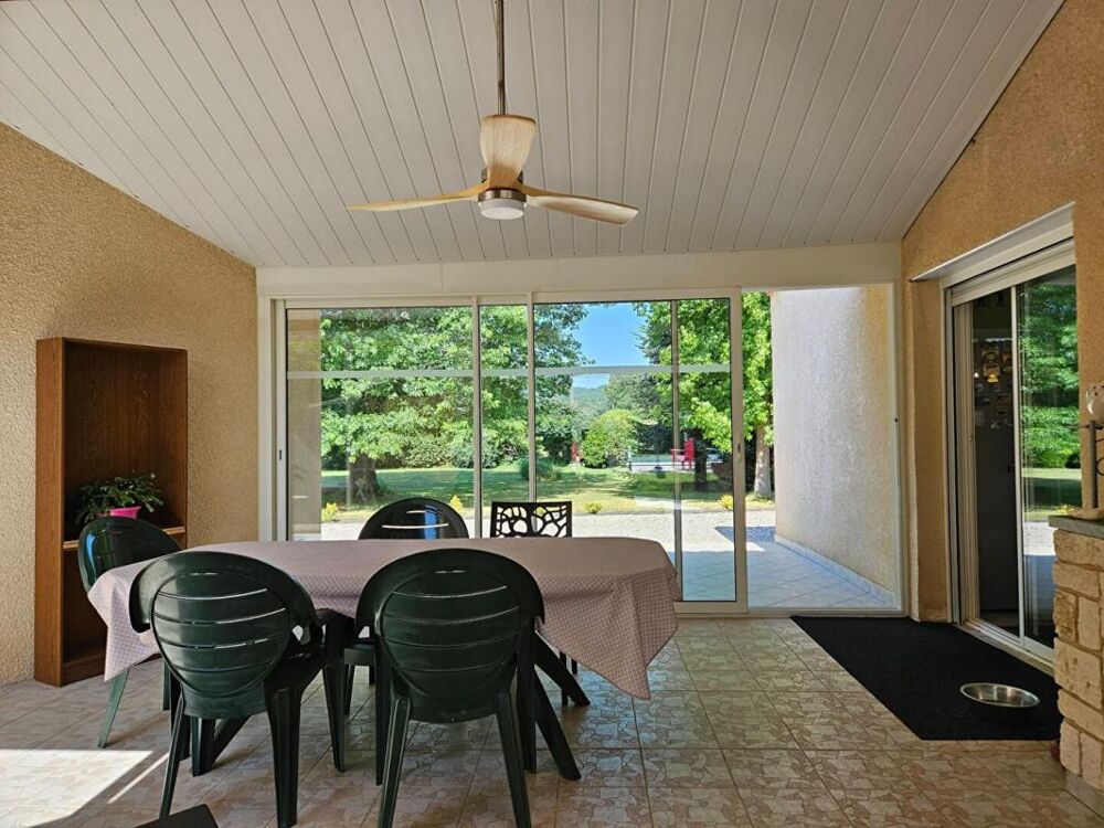 Vente Maison ENSEMBLE IMMOBILIER  DE PLAIN PIED 240 m² -  8 CHAMBRES - TERRAIN 5000 m² - PISCINE - GARAGES Casseneuil