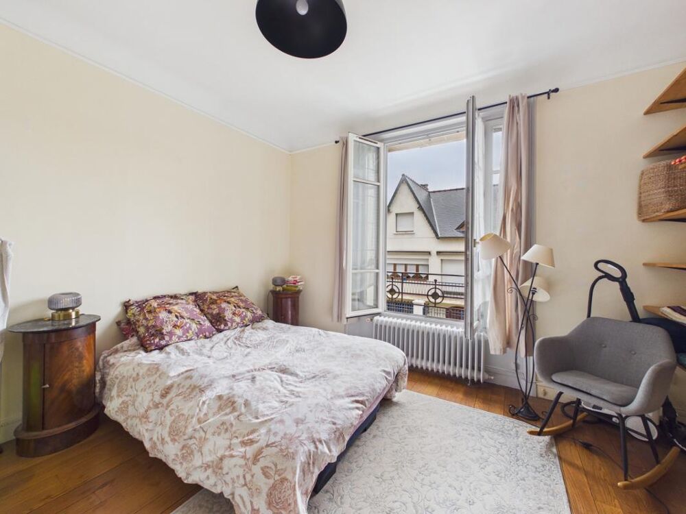Vente Appartement - 78000 VERSAILLES - QUARTIER MONTREUIL - CHARME DE L'ANCIEN - PARQUET MOULURES CHEMINEES - EXPOSE SUD SUR JARDIN - GRANDE CAVE Versailles
