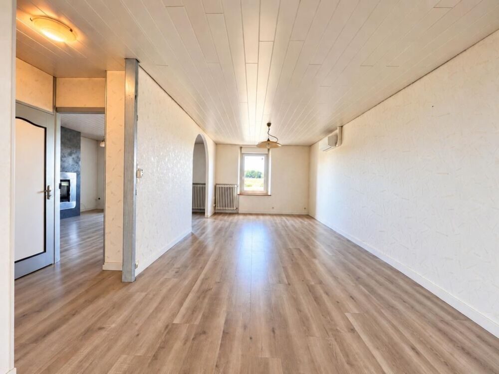 Vente Maison Maison 203 m² – 5 chambres – Terrain 2 610 m² – Garage et dépendances Liny devant dun