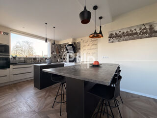  Maison � vendre 10 pi�ces 300 m�