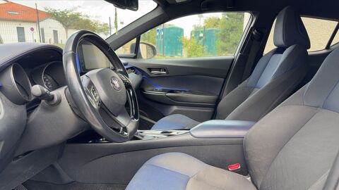 C-HR 1.8 VVT-i 122h Hybride CVT Graphic - Automatique 2018 occasion 69480 Lucenay