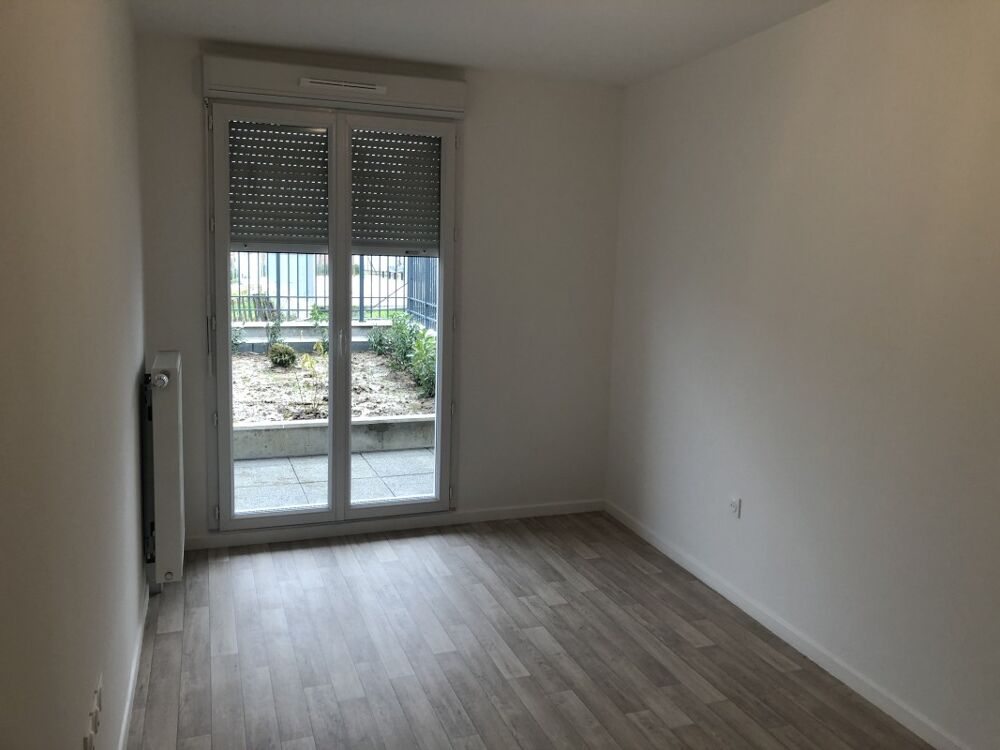 Location Appartement T4 avec terrasse, jardin et parking à CORBEIL-ESSONNES Corbeil essonnes