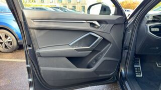Q3 35 TFSI 150 S-Tronic7 S-Line - Automatique Toit ouvrant 2023 occasion 76230 Isneauville