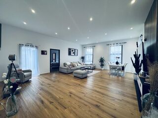  Villa à vendre 8 pièces 180 m²