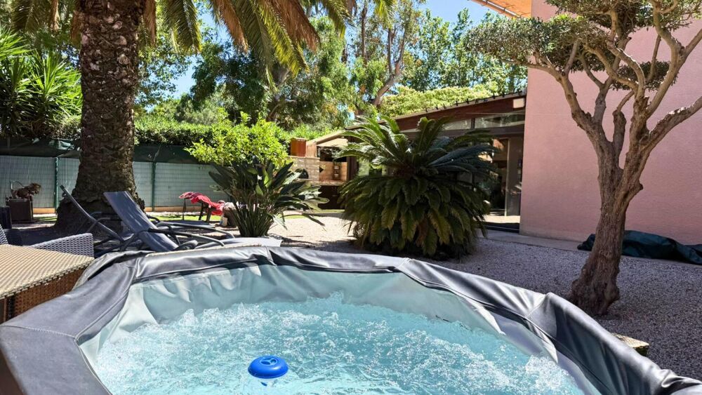 Appartement Duplex avec Jardin & Dépendance 93 m² utiles À 5 min de la Plage