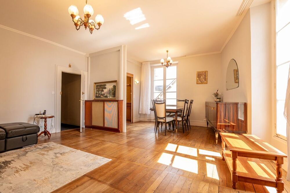 LIEUX UNIQUES ® x PROPRIÉTÉS PRIVÉES PROPOSE APPARTEMENT HYPER-CENTRE DE BLOIS 77 M²