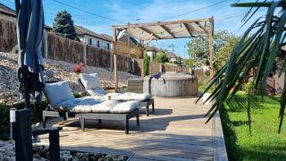  Maison � vendre 8 pi�ces 220 m�