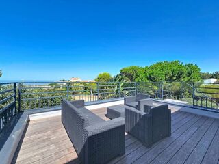  Villa à vendre 8 pièces 328 m²