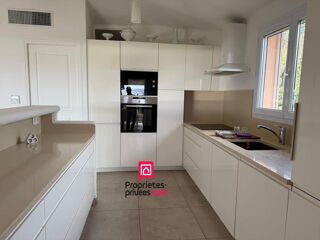  Propriété/château à vendre 5 pièces 143 m² Sainte lucie de porto vecchio