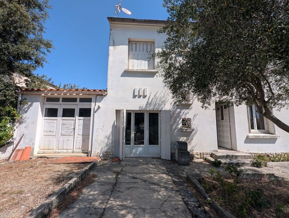 Villa T 5 Centre ville Castelandary avec jardin et garage