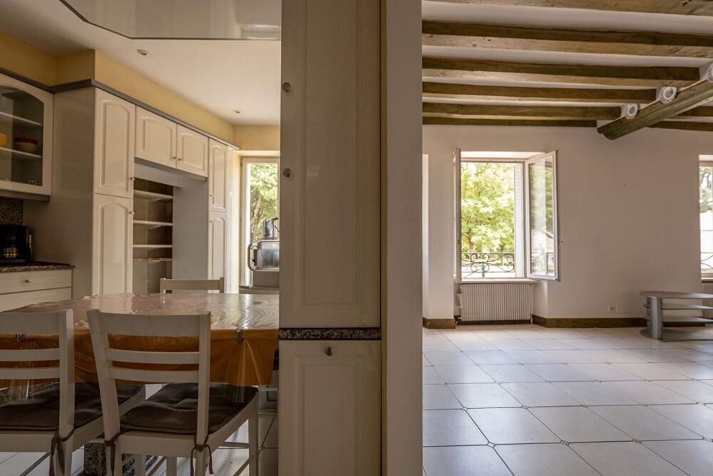 Vente Maison LIEUX UNIQUES ® x PROPRIÉTÉS PRIVÉES ® MAISON DE MAITRE DE 115 M², COUR, GARAGE 35 M² BEAUGENCY CENTRE Beaugency
