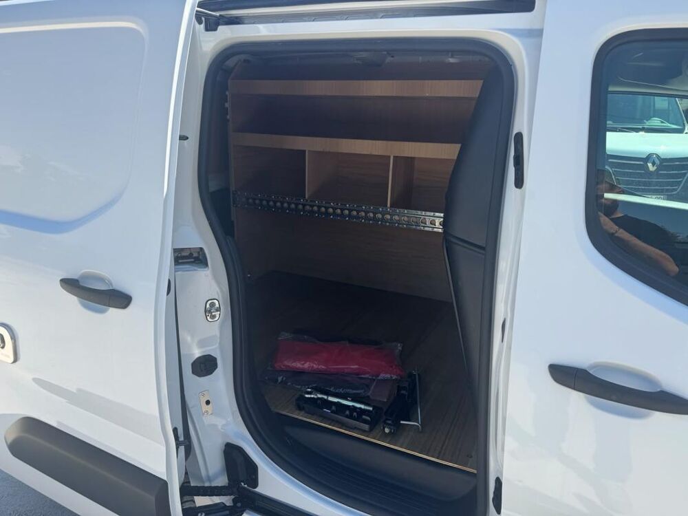 Berlingo Fourgon Driver M 650 1.5 BlueHDi 100CV BVM6 2022 occasion 84300 Cavaillon