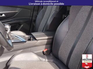 5008 Essence 130 Allure +Toit +Attelage +Grip 2017 occasion 10150 Lavau