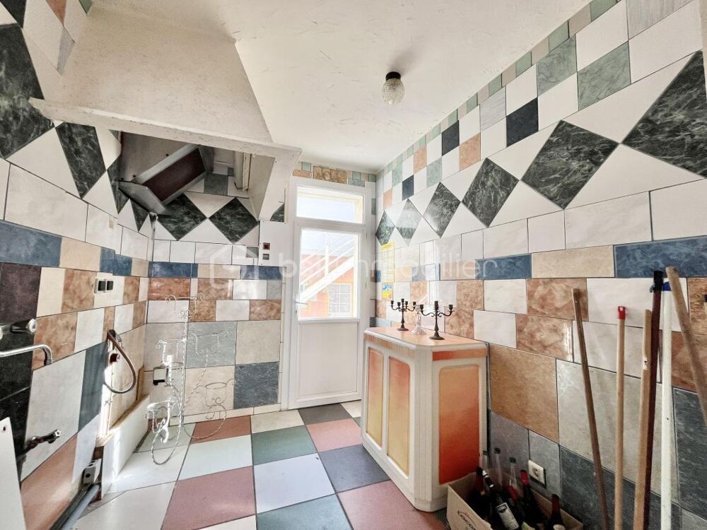 Vente Immeuble IMMEUBLE MIXTE DE 348m2 AVEC H�TEL, LOFT, BOUTIQUE ET CAF� ! Pornic