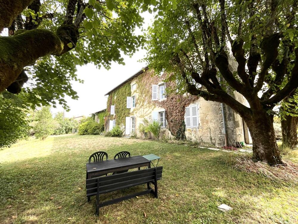 Vente Maison PROPRIÉTÉ DE CARACTÈRE EN PIERRES  - PLUS DE 350 M² ?- 1,6 HECTARE -  CORNOD Cornod