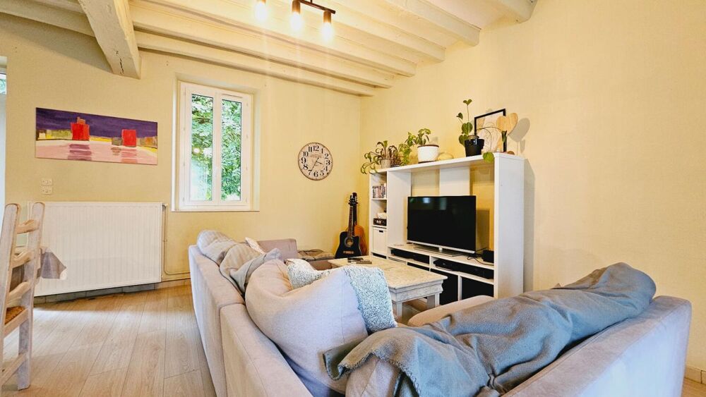 Vente Maison IMMEUBLE MAISON 6 PIECES 5 CHAMBRES + 2 STUDIOS INDEPENDANTS Saint germain du puy