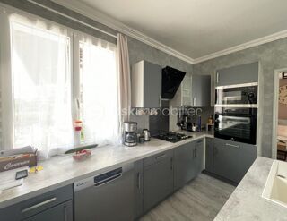  Propri�t�/ch�teau � vendre 12 pi�ces 275 m�