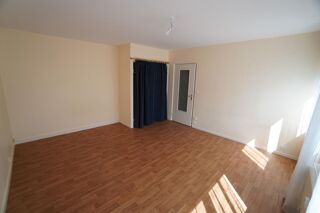  Appartement à louer 1 pièce 34 m²