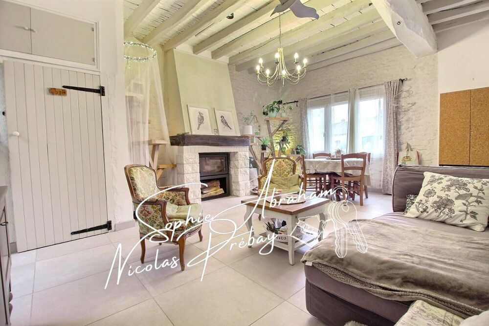 Charmante maison en pierres avec garage et cour