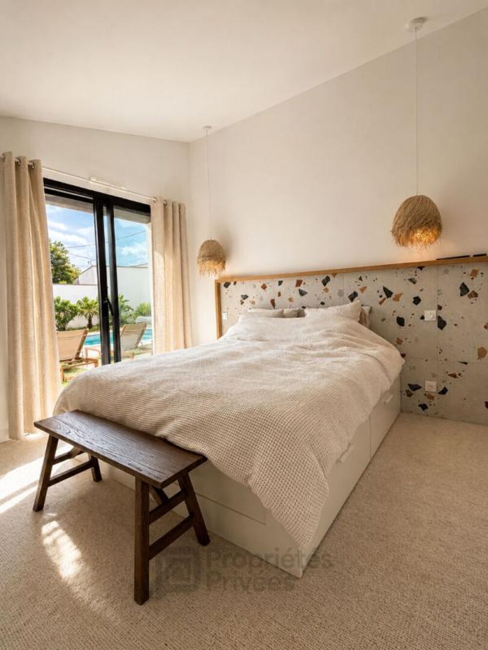 à vendre  Propriété/château La Séguinière (49280)