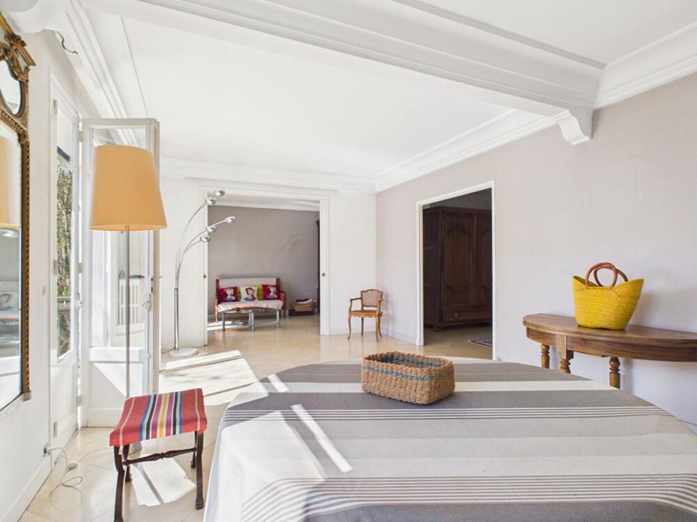 Vente Appartement AVIGNON - QUARTIER OUEST T5 TRAVERSANT AVEC ASCENSEUR Avignon