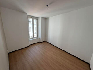  Appartement à louer 3 pièces 66 m²