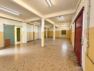 Vente Immeuble INVESTISSEURS – IMMEUBLE À FORT POTENTIEL AVEC LOCAL COMMERCIAL ET LOGEMENTS Cayenne