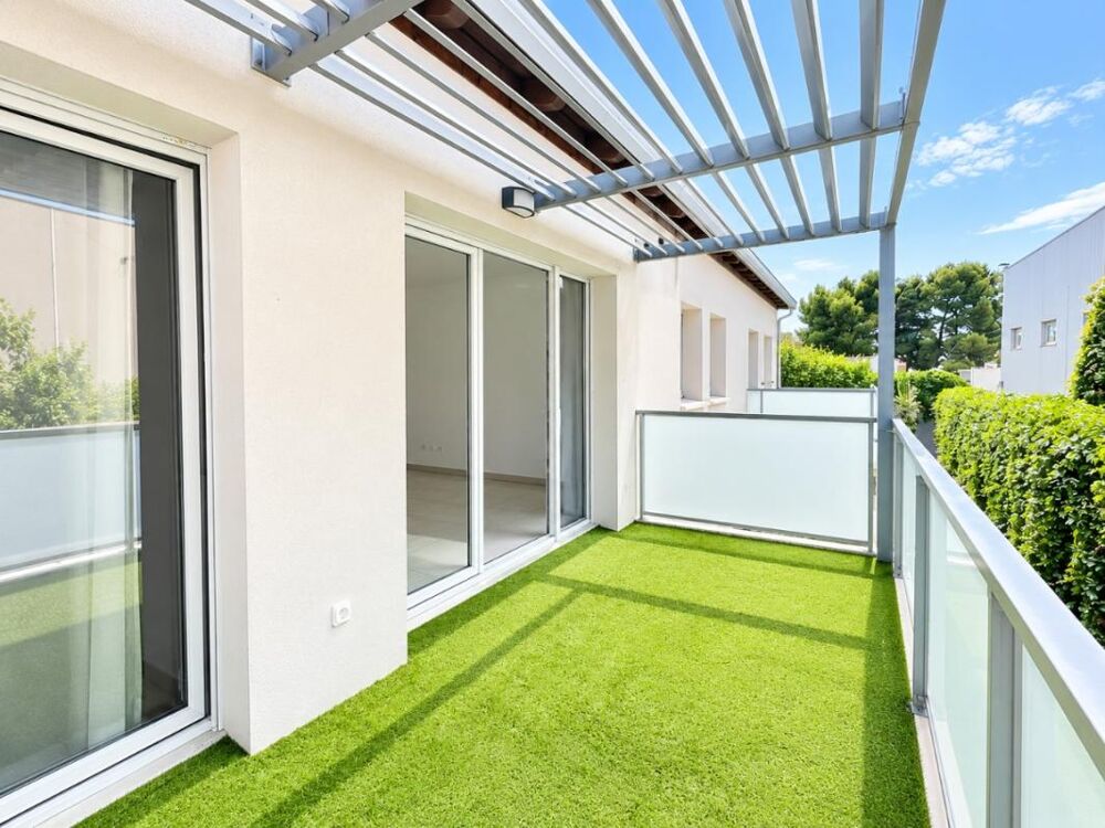Location Appartement T2 avec balcon et parking à MEZE Meze
