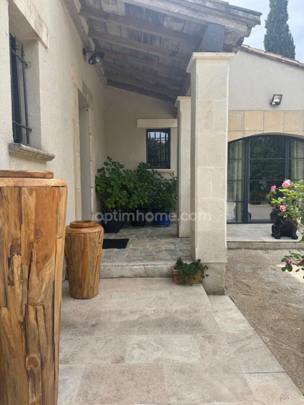 Vente Maison Mas en pierre 257 m2 1111 m2 de terrain, piscine chauffée au Paradou Paradou