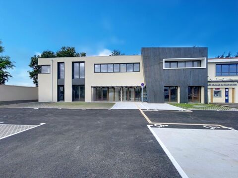 A SAINT JEAN D'ILLAC - Local neuf de 59 m&sup2; 1050 33127 Saint jean d illac