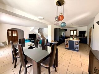  Maison � vendre 6 pi�ces 180 m�