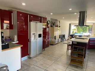  Maison  vendre 9 pices 246 m