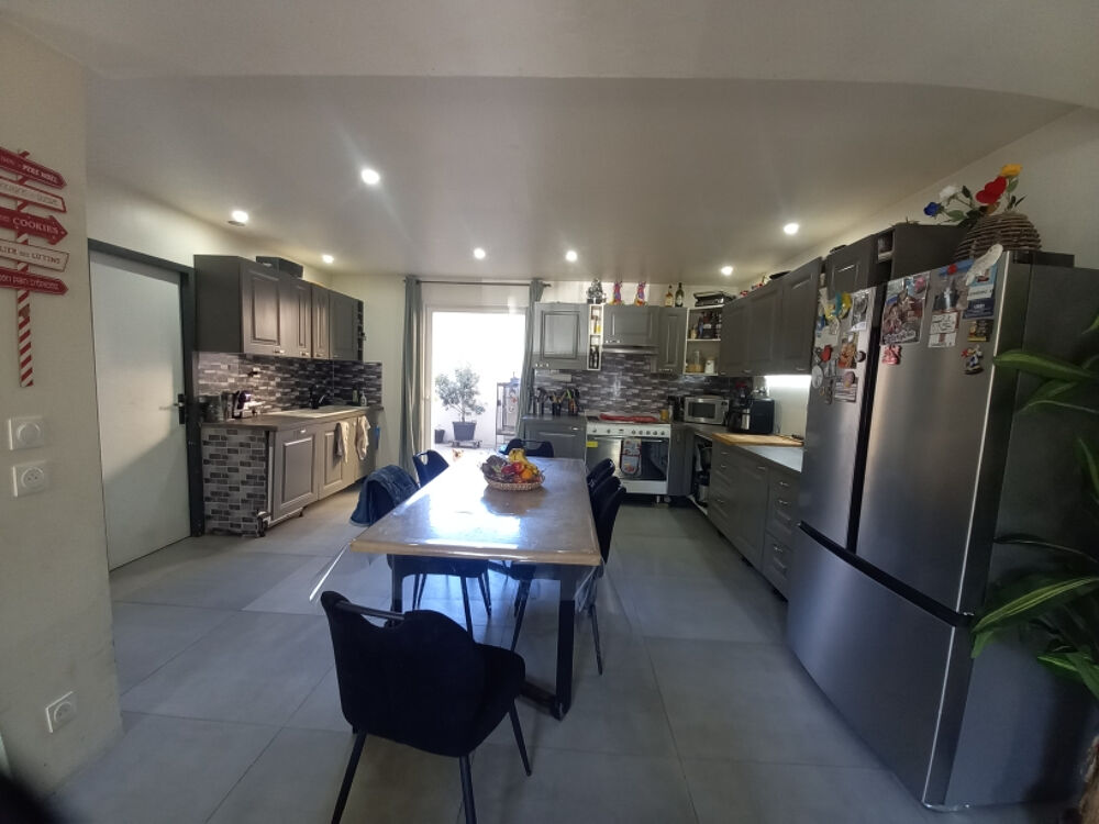 Vente Appartement PUGET SUR ARGENS Appartement climatisé et rénové 2 terrasses 3 chambres 105 m2 Puget sur argens