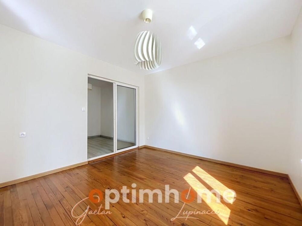 CLOUANGE  Grande maison familiale de 168 m² à deux pas du centre-ville !