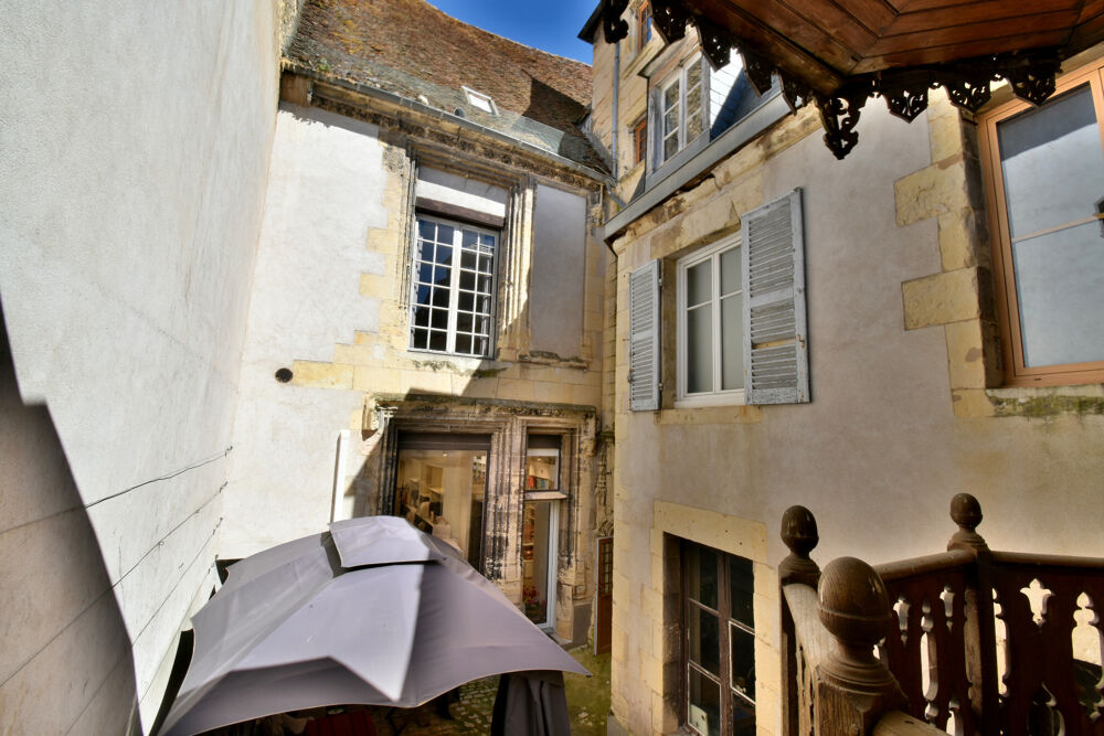 Vente Propriété/Château Propriété (inscrit MH)à vendre NEVERS (58) La prestigieuse Maison du Prieur au coeur historique de NEVERS à réabiliter Nevers