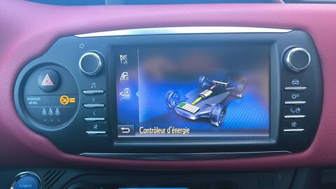 Yaris 1.5 VVTi 100 Hybrid E-CVT Collection 2017 occasion 10300 Sainte Savine