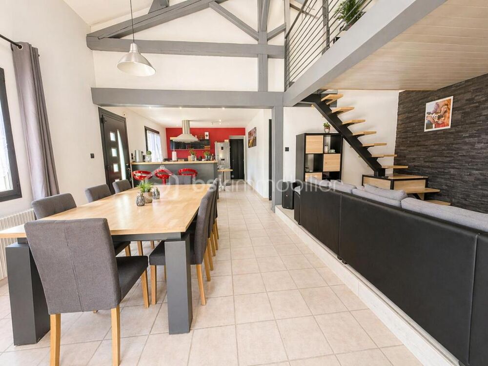 ? Maison T4 de plain-pied avec jardin et grand garage  Secteur calme