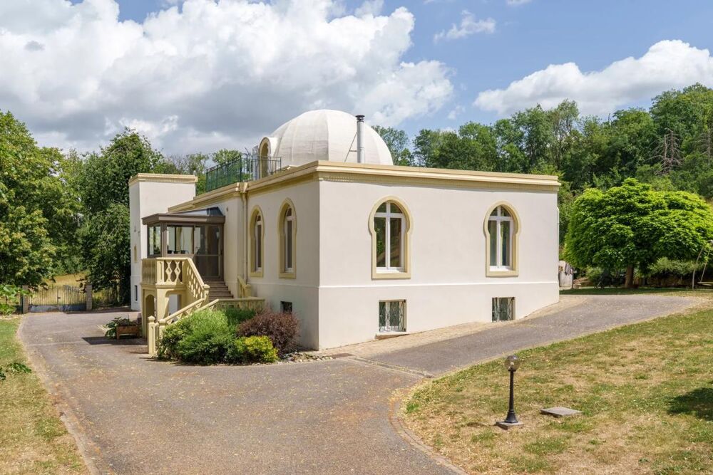 Maison de 9 pièces de 254 m² à Mirecourt