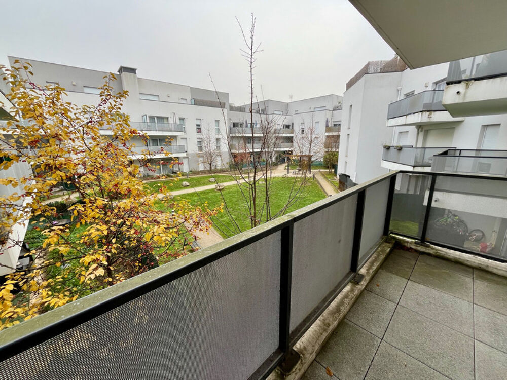 Vente Appartement Appartement 3 chambres avec ascenseur, 2 terrasses et garage privatif Noisy le sec