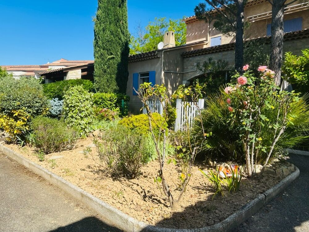 Unique ! Appartement T3 style "Maison" en Rez-de-Jardin à Gréoux les Bains