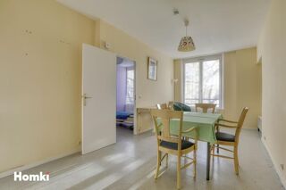  Immeuble à vendre 15 + pièces 925 m²