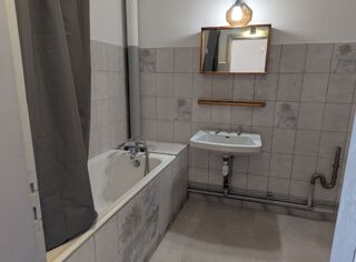  Appartement à louer 1 pièce 34 m²