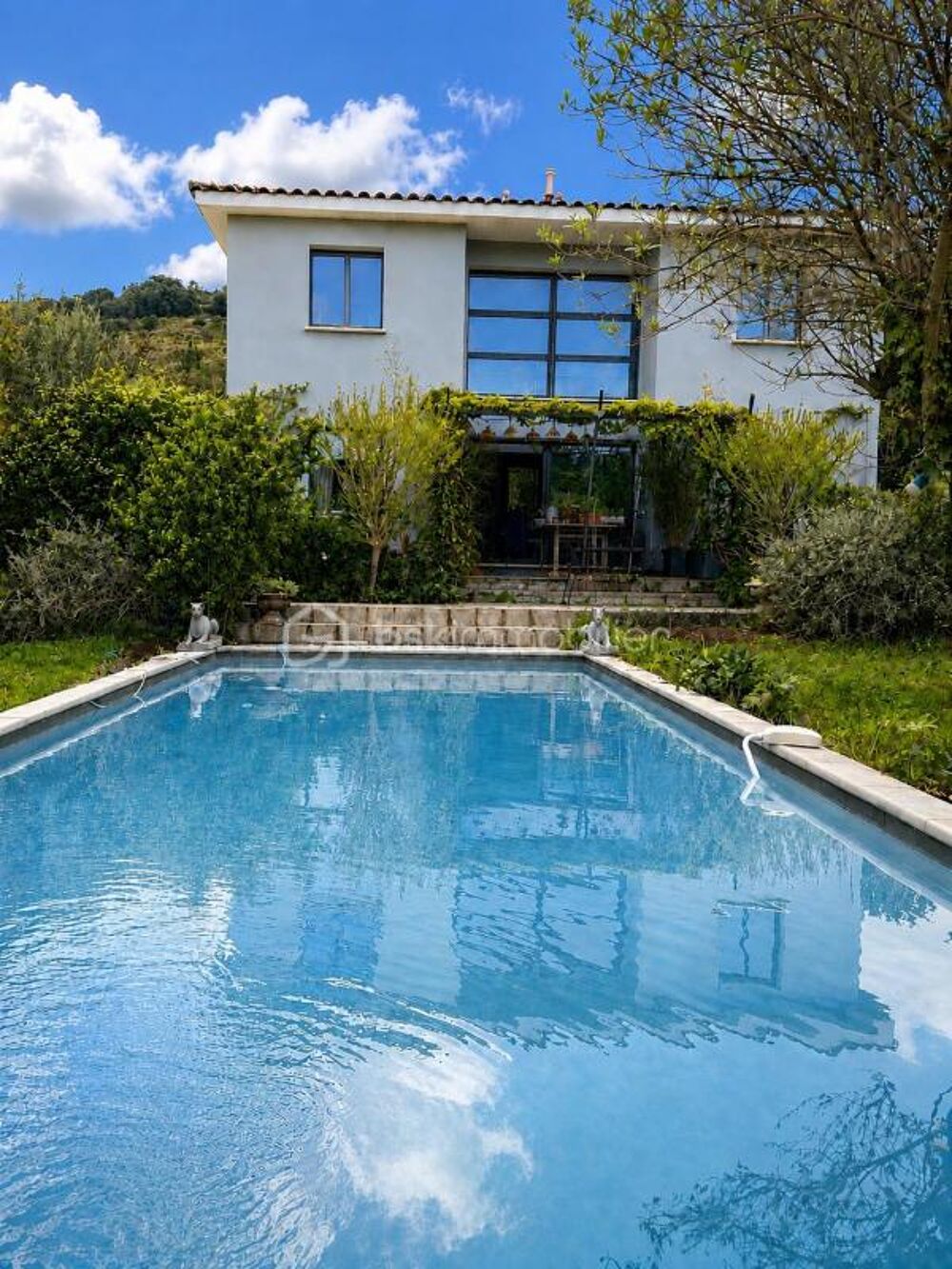 Villa avec piscine et 1 650 m² de jardin à 20 min de Montpellier