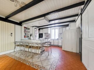 Maison � vendre 9 pi�ces 255 m�