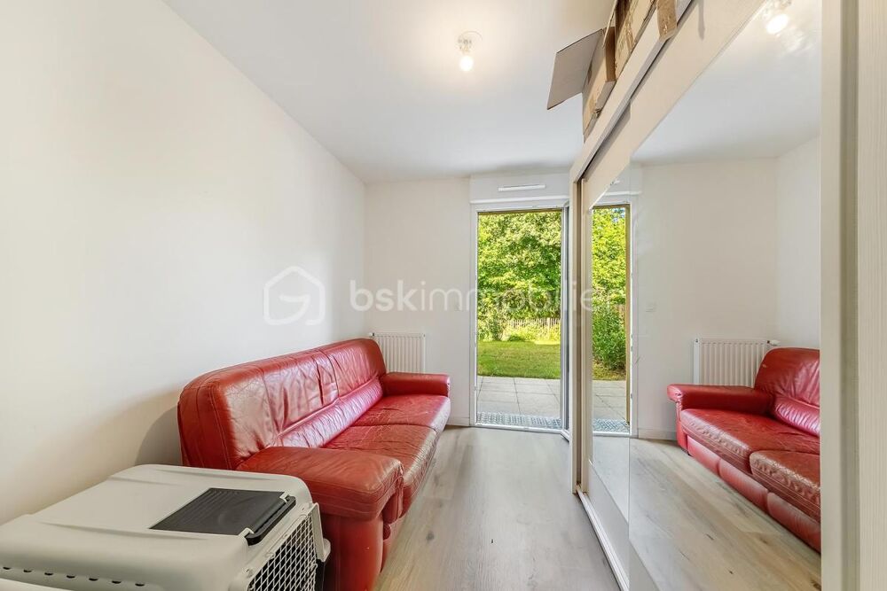 Appartement de 62 m2 dexception avec jardin privatif de 161 m² Prestations haut de gamme